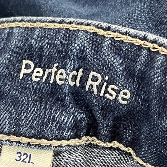 Ariat Women's Ultra Stretch Perfect Rise Flare Denim Jeans 32L - Picture 5 of 7